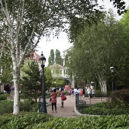 Eureka-disneyland Paris & Val D'europe Parking Gratuit Wifi Rer A Chessy (Seine-et-Marne)